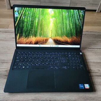 Dell Vostro 3520-15.6"IPS FHD/ Intel i5 12th/ 16GB RAM/512G