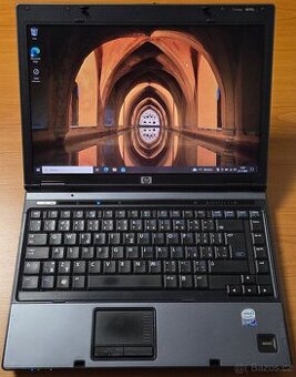 funkční notebook HP Compaq 6510b + dokovací stanice