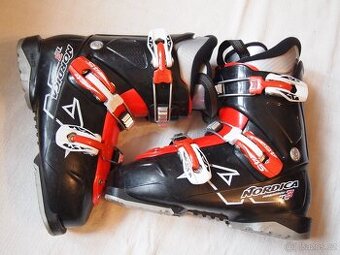 Lyžáky Nordica Speedmachine J3 vel. 235 mm