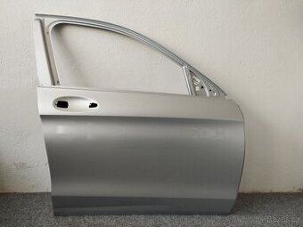 MERCEDES TŘÍDA GLC w253 x253 PRAVÉ PŘEDNÍ DVEŘE ŠEDÉ