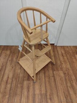 Dřevěná jídelní židlička rozkládací