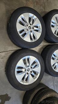 Originál alu kola Škoda 7jx 16" ET 46 +pneu léto 205/60 R16