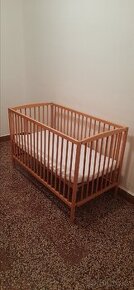 Dětská dřevěná postýlka s matrací 60 x 120cm