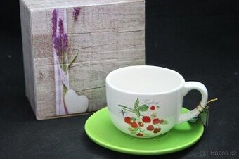 Šálek s designem malin