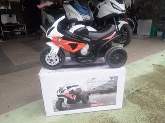 Dětská motorka BMW
