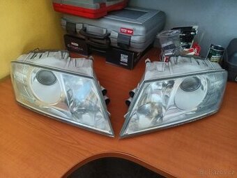Škoda Octavia 2 -- xenonové světlo