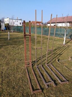 Držák palivového dřeva