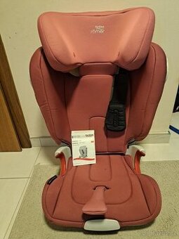 Prodám autosedačku Britax KidFix 15 - 36 kg s isofixem