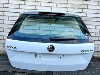 Páté dveře Octavia 3 kombi barva bílá