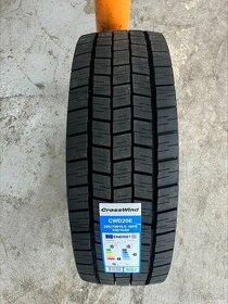 285/70 r19,5 Záběrové pneu CrossWind 285 70 19,5
