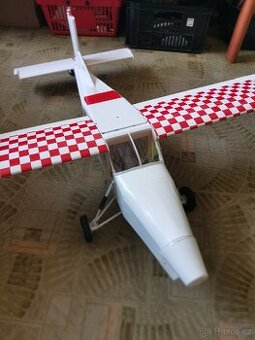 RC letadlo Pilatus turbo