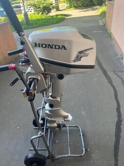Lodni motor Honda BF5hp 4t, kratka noha.