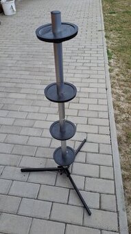 stojan na pneumatiky