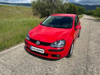 Volkswagen Golf V 1,4i 55KW PARKOVACÍ SENZORY