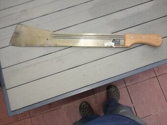 Mačeta pro Kubu, Machets LION - 1