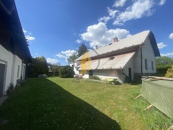 Prodej rodinného domu 7+1 s výhledem na Trosky se zahradou a