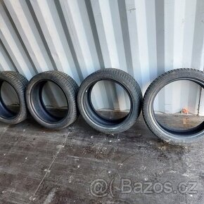 Hankook 215/45 18" zimní pneu