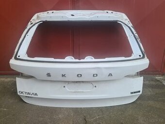 Páté kufrové dveře Škoda Octavia 4 IV Combi