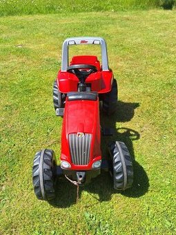 Šlapací traktor