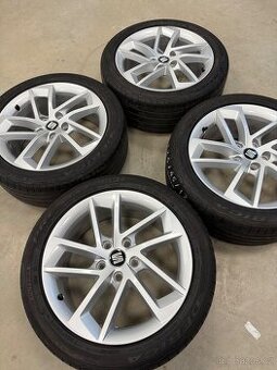 Alu kola seat Škoda 5x112 r17 et49 225/45 r17