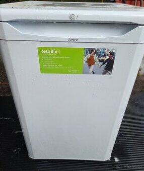 Lednice Indesit