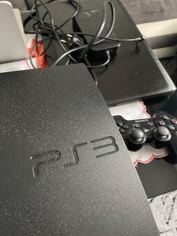 Prodám PS3 slim s HFW v pěkném stavu
