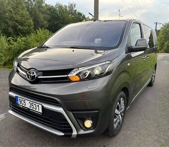 Toyota Proace Verso VIP 2.0D 130kW Automat • 6 míst • 4/2022