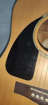 Akustická gitara Fender pre ľaváka