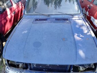 Škoda 105L 120L přední kapota pavouk