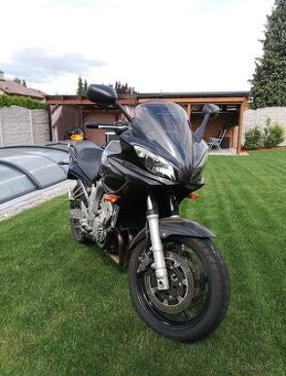 Yamaha FZ6 Fazer pouze 9800 km