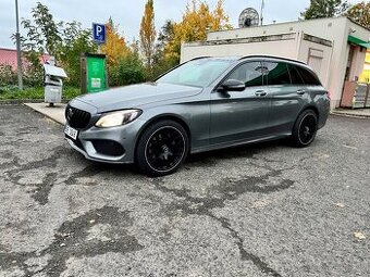 Mercedes-Benz C220 AMG