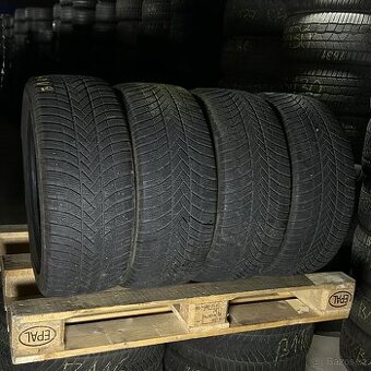 Zimní pneu 245/45 R18 100V Bridgestone 5-5,5mm
