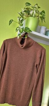 Dámský rolák se zlatými nitkami