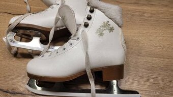 Dívčí lední brusle vel.33