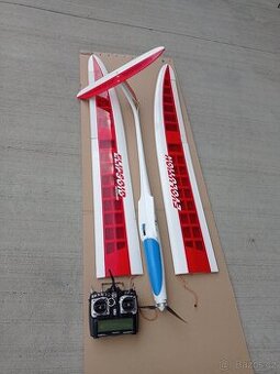 Rc letadla + vysílač hitec aurora 9