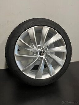 Superb R18 Nové alu + zimní pneu