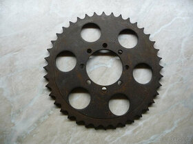 Rozeta - asi na čz 175 skůtr (prase)