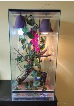 Terárium pro chameleona 50x50x80cm nepoužité nové,bez vybave