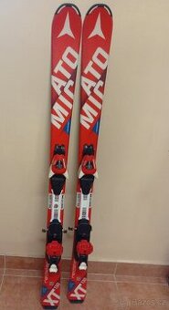 Dětské sjezdové lyže Atomic vel.130