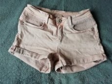 Kraťasy vel. M nošené cca 5 x
