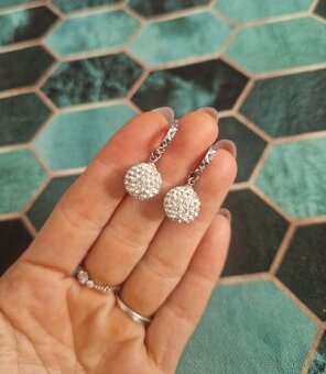 Nové dámské stříbrné náušnice kuličky třpytivé s kamínky