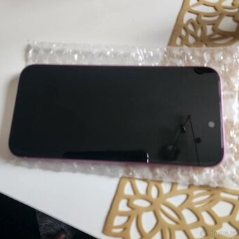 Prodám IPhone 16 plus