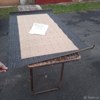 Koberec, obdélníkový tvar rozměr 150x80cm