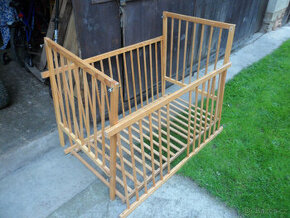 Dětska dřevěna postylka