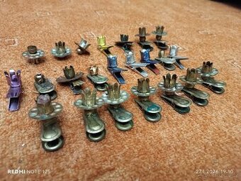 Vánoční vykrajovátka a držáky svíček na stromeček