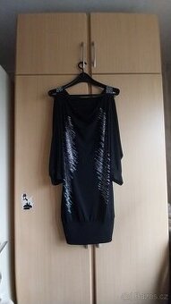 Plesové šaty s flitry L