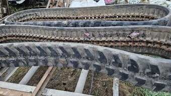 2x pás na bagr 300x52.5x84