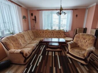 Rohová čalouněná sedací souprava