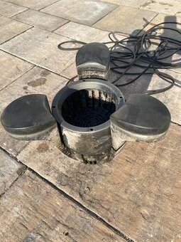 Plovouci jezirkovy skimmer