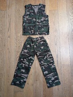 Úplně nové nenošené maskáče pro dítě (134/140)